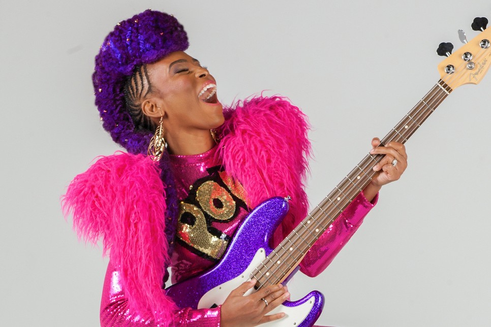 Idén a legendás Nik West basszusgitáros is színesíti a Paloznaki Jazzpiknik repertoárját