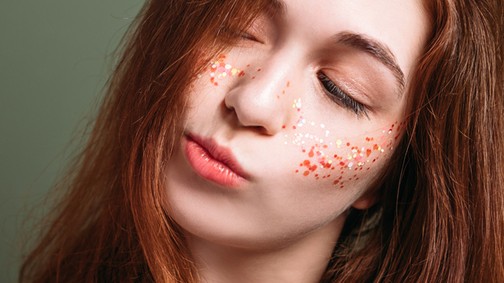 4 ok, amiért kipirosodik az arcbőröd: így hozhatod rendbe