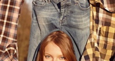 Enikő meztelenül reklámozza a Boss Orange téli kollekcióját