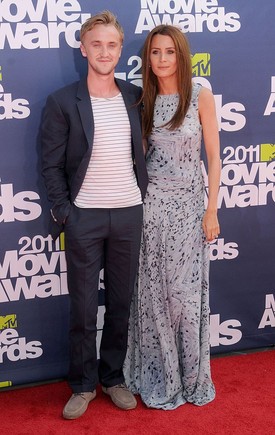 2011-ben Tom Felton és Jade Olivia az MTV Movie Awards vörös szőnyegén jelentek meg együtt. Tom laza, mégis elegáns szettben érkezett, Jade pedig egy különleges mintázatú, kékes-szürke estélyiben tündökölt.