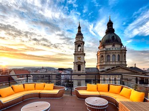 A világsztárok is imádják a tizedik szülinapját ünneplő budapesti luxushotelt