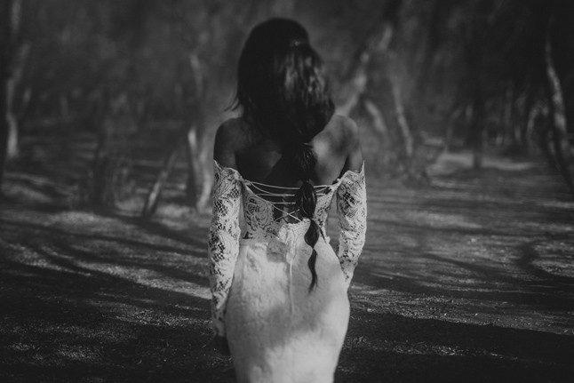 A tündérmesék menyasszonyai elevenednek meg Nora Sarman Wilderness kollekciójában