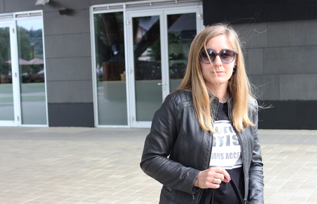 Takács Judit fekete-fehér szettet választott a mai napra