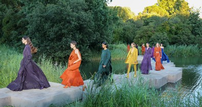 A Max Mara 40 éves történetében először vonult férfi modell a kifutón