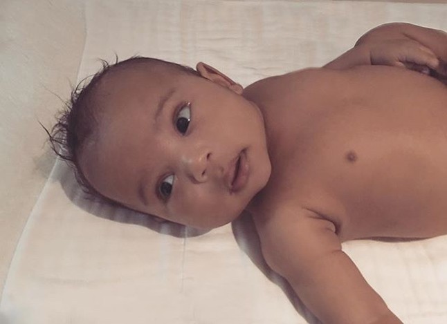 kim kardashian, kanye west, saint west, csecsemő, kisbaba, instagram