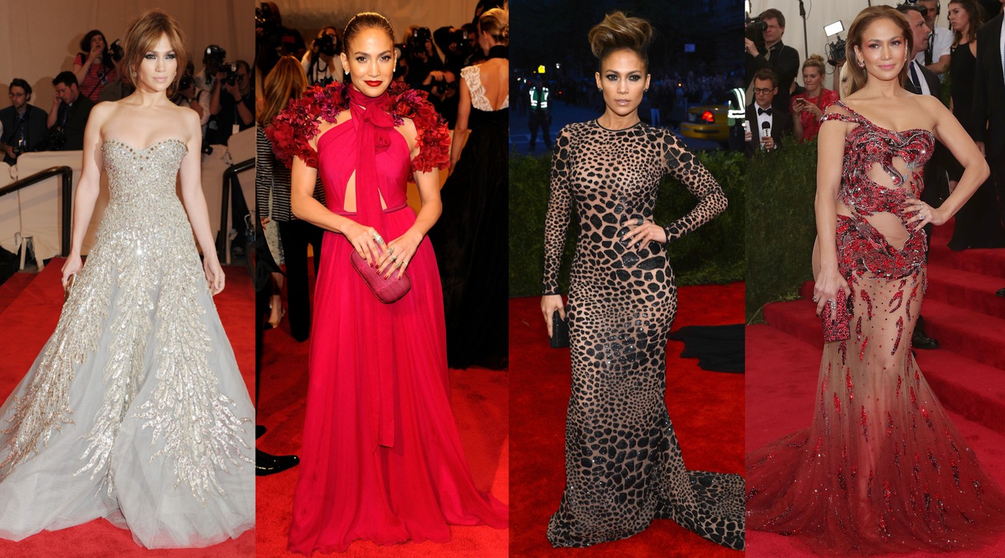 Jennifer Lopez egyike azon sztároknak, akik tökéletesen igazodnak az adott év témájához. (Balról jobbra) 2010 Zuhair Murad ruha, 2011 Gucci ruha, 2013 Michael Kors ruha, 2015 Versace ruha