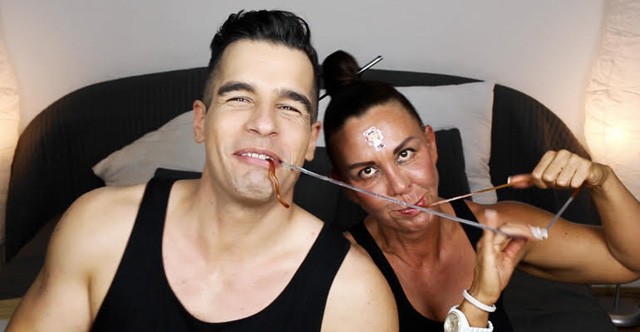 Lakatos Levente: Undorító japán édességek. Nézd meg, miket esznek!