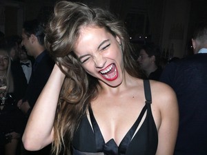 Jó ég! Látnod kell milyen dögös volt Palvin Barbi a sztároktól hemzsegő partin