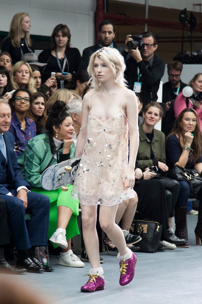 Méltó lezárása a londoni divathétnek az Ashish show