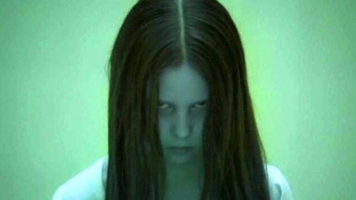 Emlékszel A kör-ből a gyilkos kislányra? Ilyen gyönyörű lett!