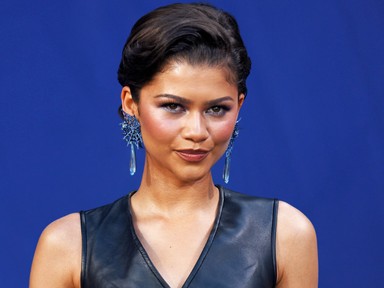 Zendaya pókhálós meztelenruhája lélegzetelállító, egyszerre merész, mégis kifinomult