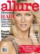 Nem hisszük el! Naomi Watts ősszel 46 éves lesz, de továbbra is dögös, és a legjobb képsorozatokat általában testvére, Ben Watts divatfotós készíti róla. Az Allure is sokadszorra teszi címlapra (ezúttal Carter Smith fotózta), és az olvasók egyáltalán nem unják. 
