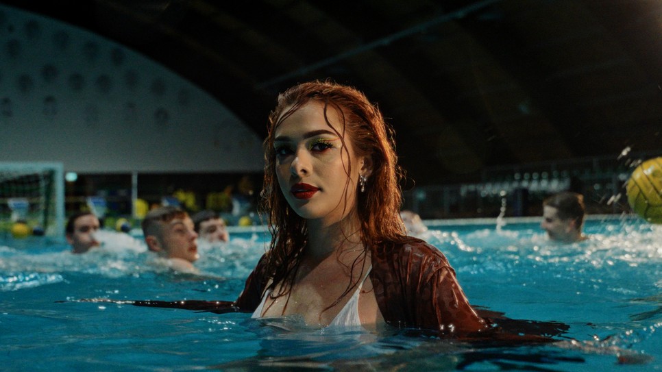 Szécsi Böbe úgy gondolja, nem mindig könnyű beismerni magunknak, hogy nem jó ember van mellettünk