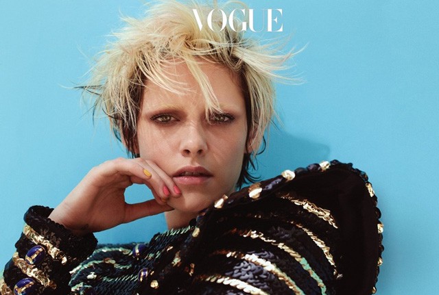 Kristen Stewart divatanyagban pózol