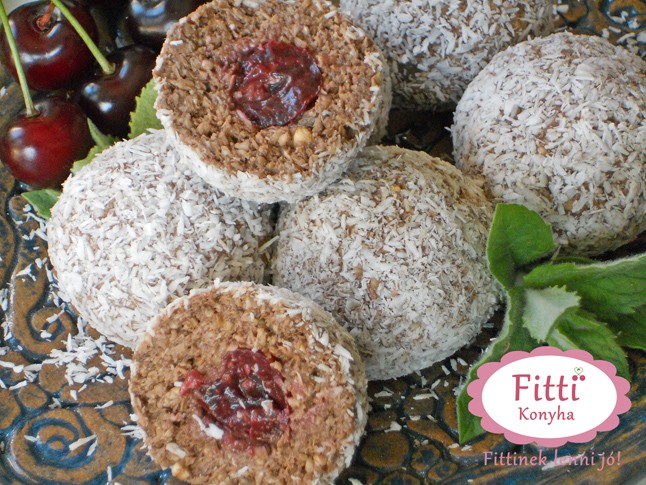 Meggyes kókuszgolyó