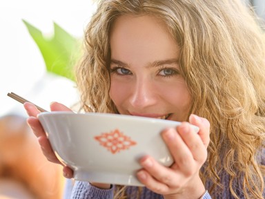 Ez történik a testeddel, ha egy hónapig csontalaplevet fogyasztasz