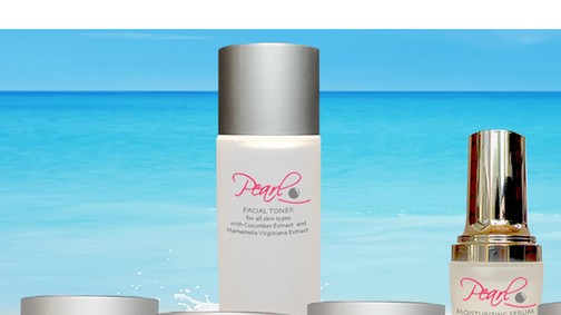 Különleges növényi olajok és kivonatok kompozíciója a tökéletes arcápolásért