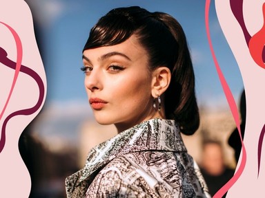 Ilyen frizurát készíts, ha szeretnéd elnapolni a hajmosást