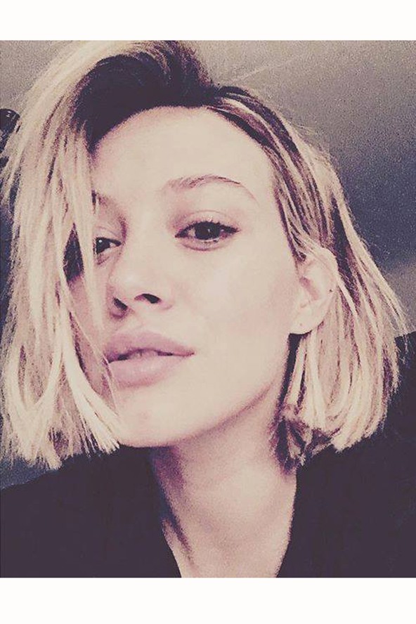 Nem fogsz hinni a szemednek! Extra rövid lett Hilary Duff haja