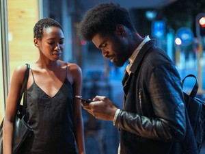 Ha egyszer megütjük a bokánkat, utána kevesebb kedvvel vágunk bele az ismerkedésbe, ezen azonban sosem késő változtatni