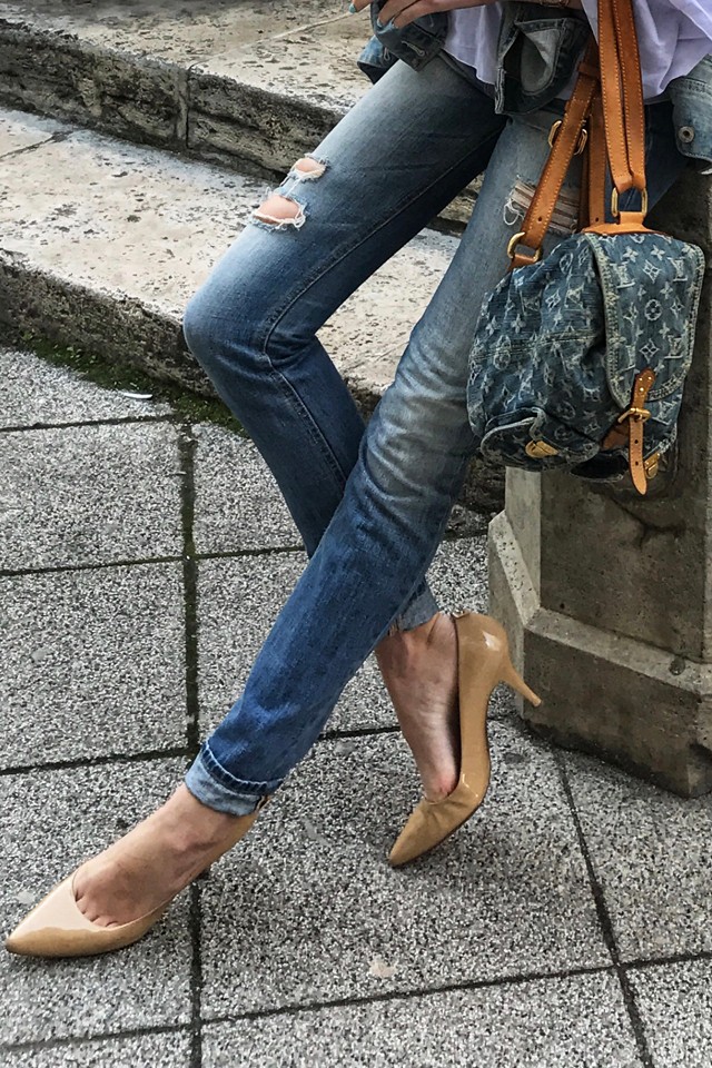 Gresa Szonja imád az aktuális trendeknek megfelelően öltözködni, de ez a klasszikus nagy kedvence