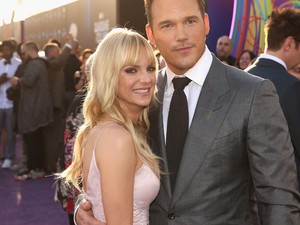 Így érezte magát Anna Faris, amikor azt pletykálták, férje és Jennifer Lawrence kavarnak!