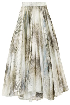 A maxi szoknya a nyár egyik elengedhetetlen kedvence.