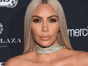 Kim Kardashian szerint béranyát fogadni nehezebb, mint szülni!