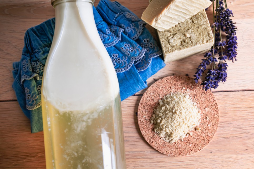 A mosószert magad is elkészítheted, így védve magad és a környezeted