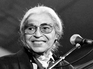Rosa Parks története ma is érvényes: egy egyszerű gesztus történelmet írhat