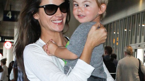 Napi cukiság: a boldog brazil topmodell és a még boldogabb kisfia