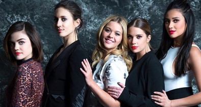 Várandós a Pretty Little Liars sztárja!