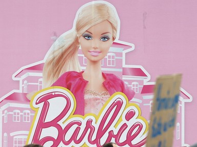 Kitalálod melyik színésznő lesz az előszereplős Barbie-film főszereplője?