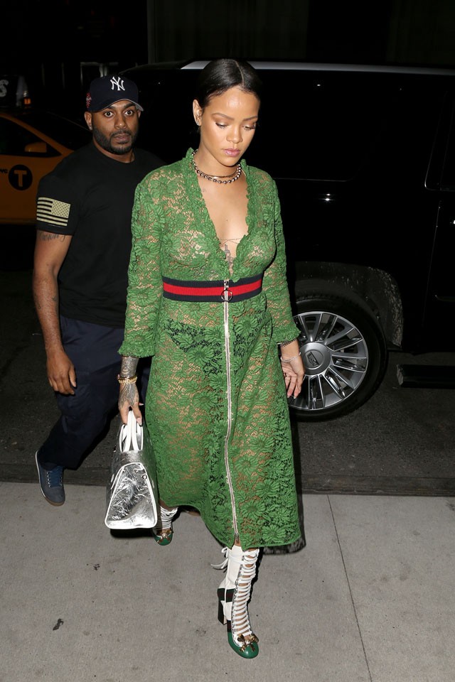 Rihanna most sem szégyenlősködött