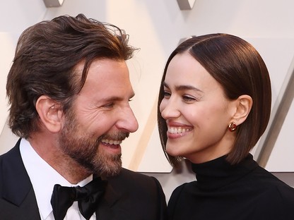 Bradley Cooper-t nemcsak a dögös Irina Shayk, hanem az édesanyja is elkísérte az Oscar-gálára