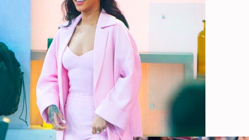 Rihanna is a Barbie trend imádója