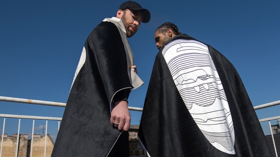 Lonovics Zoltán a három kiállításból álló koncepciót először három album formájában jelenítette meg