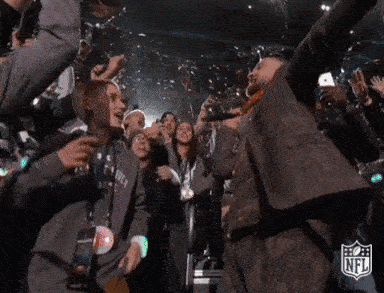 Zseniális mémek születtek a Justin Timberlake mellett unatkozó fiúról a Super Bowlon