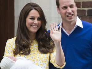 A legnevetségesebb összeesküvés-elméletek a királiy bébi születésével kapcsolatban