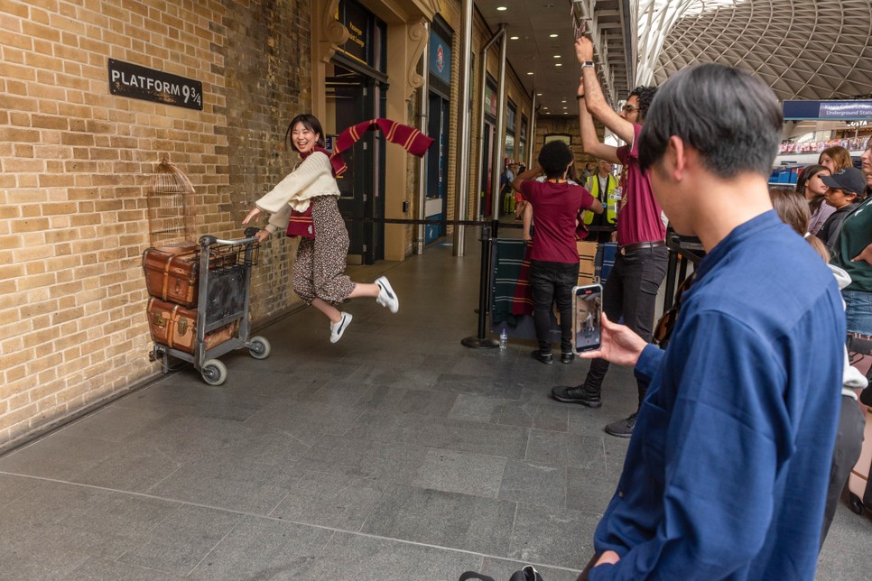 A Harry Potter-filmek egyik legironikusabb helyszíne: a King’s Cross állomás