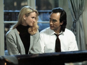 Mintha megállt volna az idő: Gyerekkorunk kedvenc színésznője még ma is gyönyörű, így él most a Huncutka ügyvédnőjét alakító Kelly Lynch