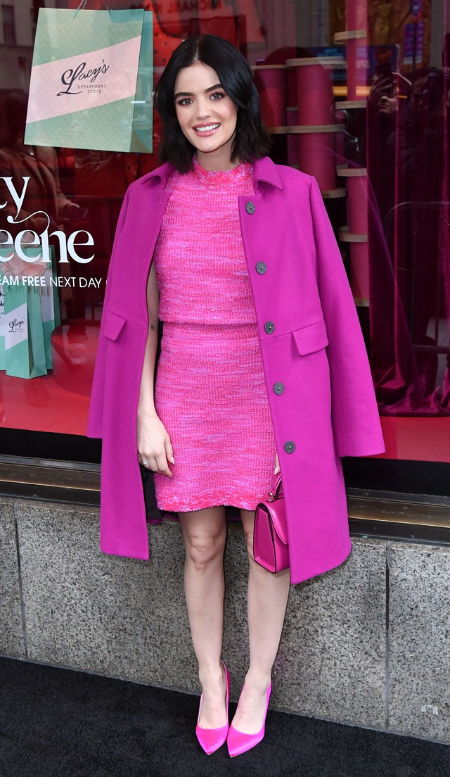 Lucy Hale Dr. Szöszis szettje a legjobb, amit ma látni fogsz