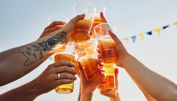 A legrosszabb italok a kánikulában: van, ami jobban kiszárít, mintha semmit sem innál 