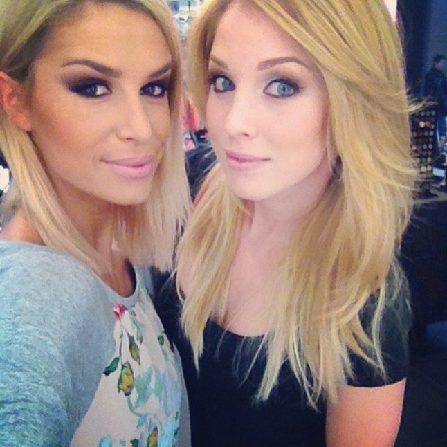 Így készültek a sztárszépségek a Women Of The Year gálára