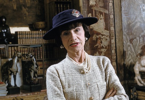 Megéri szétnézned a nagymamád gardróbjában! Hódít az old money stílus