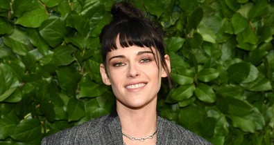 Kristen Stewart pucérruhája a meztelenség definíciója, gyakorlatilag egy szál bugyiban lépett ki az utcára