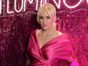 Rebel Wilson megmutatta, milyen egy tökéletes eljegyzés két nő között
