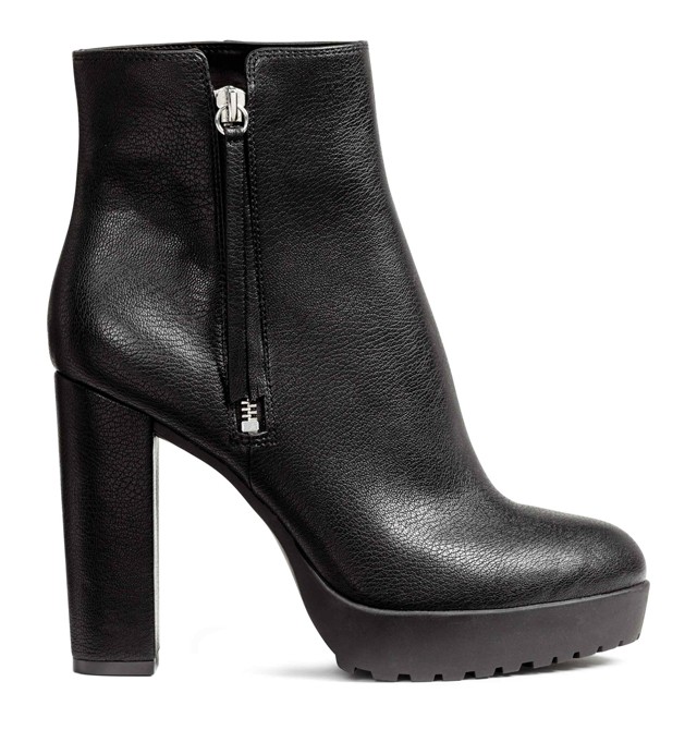 Bokacsizma: Meglátod, hogy egy magasított talpú bokacsizma igazi alapdarabbá válhat számodra. H&M 9990 Ft