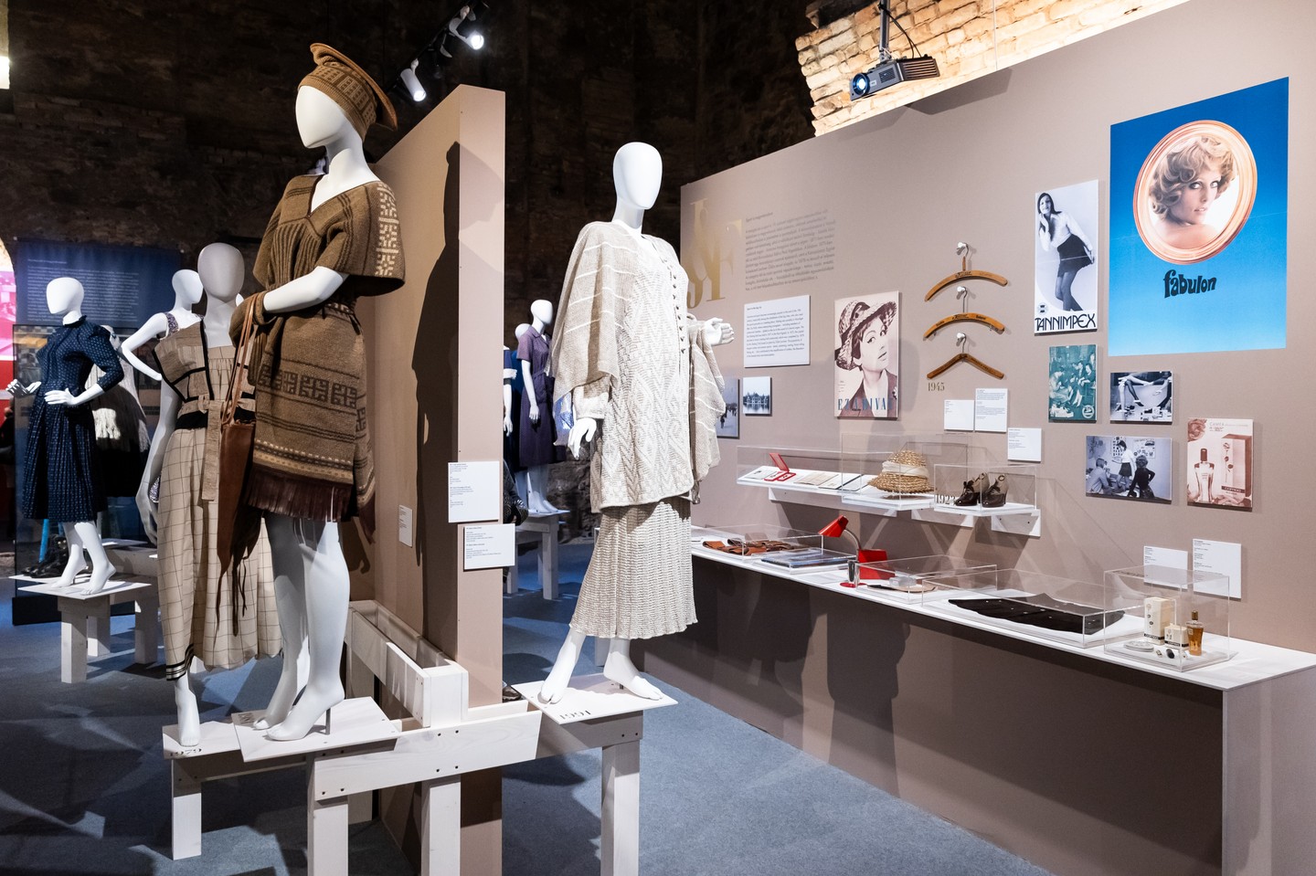 A Divat és város kiállítás