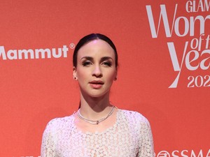 Törőcsik Franciska új szintre emelte a meztelenruha fogalmát a GLAMOUR gálán